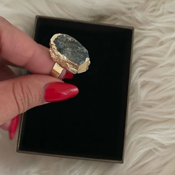 Gold & stone ring - Picture 4 of 4